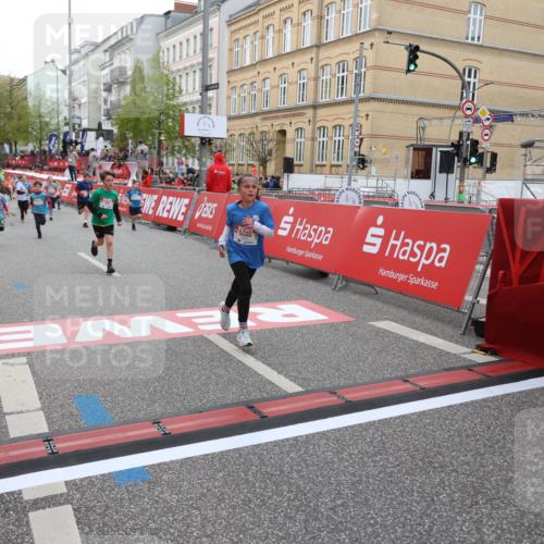 25.04.2026 - Das Zehntel Strokosch-Dieckow http://msf.ph/oto/9624091 25.04.2026 10:54:46 Ziel 5234, 5424, 5558, 5564, 5683, 5713, 5906, 6060, 6213, 6364, 6623, 7191, 7194, 7233, 7253, 7697, 7940 meine-sportfotos.de