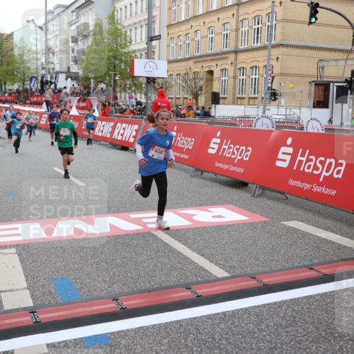 25.04.2026 - Das Zehntel Strokosch-Dieckow http://msf.ph/oto/9624116 25.04.2026 10:54:46 Ziel 5234, 5424, 5558, 5564, 5683, 5713, 5906, 6060, 6213, 6364, 6623, 7191, 7194, 7233, 7253, 7697, 7940 meine-sportfotos.de
