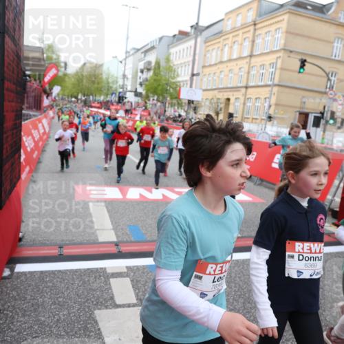 25.04.2026 - Das Zehntel Strokosch-Dieckow http://msf.ph/oto/9624185 25.04.2026 10:59:43 Ziel 5015, 5022, 5311, 5316, 5323, 5347, 5629, 5668, 5808, 5933, 6108, 6129, 6369, 6467, 6588, 6746, 6759, 7055, 7080, 7232, 7467, 7597, 7598, 7634, 7636, 7666, 7866 meine-sportfotos.de