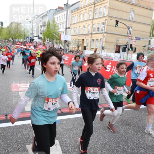 25.04.2026 - Das Zehntel Strokosch-Dieckow http://msf.ph/oto/9624198 25.04.2026 10:59:43 Ziel 5015, 5022, 5311, 5316, 5323, 5347, 5629, 5668, 5808, 5933, 6108, 6129, 6369, 6467, 6588, 6746, 6759, 7055, 7080, 7232, 7467, 7597, 7598, 7634, 7636, 7666, 7866 meine-sportfotos.de