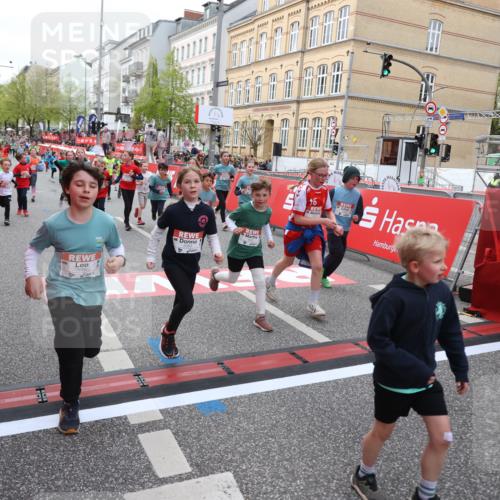 25.04.2026 - Das Zehntel Strokosch-Dieckow http://msf.ph/oto/9624252 25.04.2026 10:59:42 Ziel 5015, 5022, 5311, 5316, 5323, 5347, 5629, 5668, 5676, 5933, 6105, 6114, 6308, 6369, 6467, 6588, 6746, 6759, 7055, 7080, 7232, 7467, 7597, 7598, 7634, 7636, 7666, 7866 meine-sportfotos.de