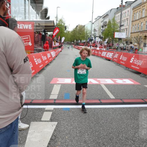 25.04.2026 - Das Zehntel Strokosch-Dieckow http://msf.ph/oto/9624294 25.04.2026 10:47:48 Ziel 6158, 7984 meine-sportfotos.de