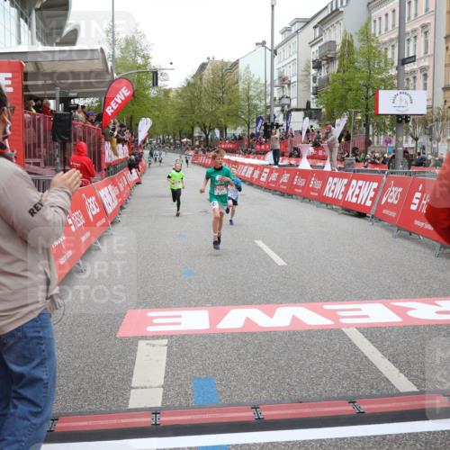 25.04.2026 - Das Zehntel Strokosch-Dieckow http://msf.ph/oto/9624316 25.04.2026 10:47:56 Ziel 7742, 7961 meine-sportfotos.de