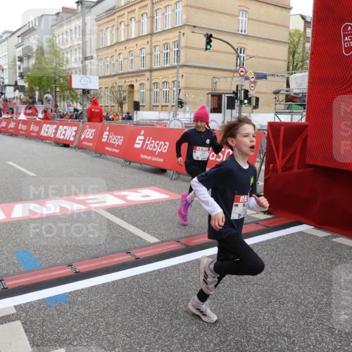 25.04.2026 - Das Zehntel Strokosch-Dieckow http://msf.ph/oto/9624317 25.04.2026 10:54:43 Ziel 5424, 5558, 5564, 5683, 5713, 5795, 5906, 6060, 6106, 6213, 7191, 7194, 7233, 7253, 7697 meine-sportfotos.de