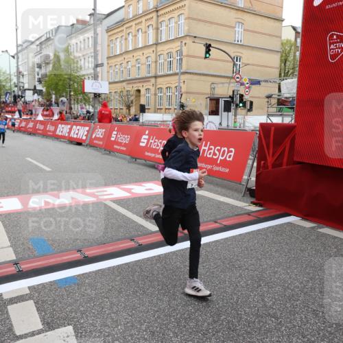 25.04.2026 - Das Zehntel Strokosch-Dieckow http://msf.ph/oto/9624340 25.04.2026 10:54:43 Ziel 5424, 5558, 5564, 5683, 5713, 5795, 5906, 6060, 6106, 6213, 7191, 7194, 7233, 7253, 7697 meine-sportfotos.de