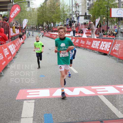 25.04.2026 - Das Zehntel Strokosch-Dieckow http://msf.ph/oto/9624351 25.04.2026 10:47:58 Ziel 7159, 7412, 7742, 7961 meine-sportfotos.de