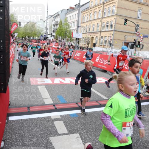 25.04.2026 - Das Zehntel Strokosch-Dieckow http://msf.ph/oto/9624353 25.04.2026 10:59:41 Ziel 5015, 5311, 5316, 5323, 5347, 5629, 5668, 5676, 5824, 5933, 6105, 6114, 6304, 6308, 6369, 6467, 6746, 6759, 7055, 7080, 7232, 7297, 7467, 7597, 7636, 7666, 7866, 10162 meine-sportfotos.de