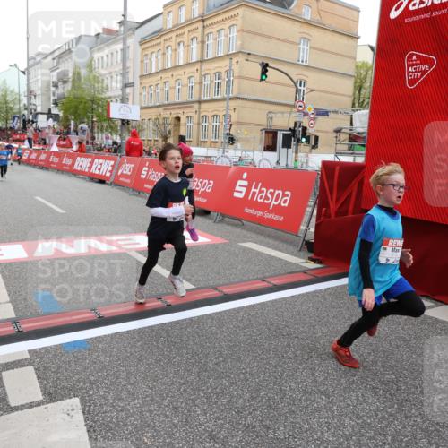 25.04.2026 - Das Zehntel Strokosch-Dieckow http://msf.ph/oto/9624367 25.04.2026 10:54:42 Ziel 5030, 5173, 5424, 5558, 5564, 5683, 5795, 6060, 6106, 6213, 7191, 7194, 7233, 7253, 7387, 7697 meine-sportfotos.de