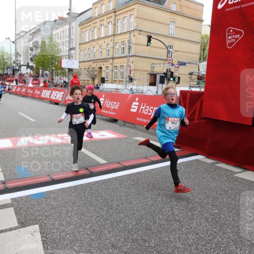 25.04.2026 - Das Zehntel Strokosch-Dieckow http://msf.ph/oto/9624379 25.04.2026 10:54:42 Ziel 5030, 5173, 5424, 5558, 5564, 5683, 5795, 6060, 6106, 6213, 7191, 7194, 7233, 7253, 7387, 7697 meine-sportfotos.de