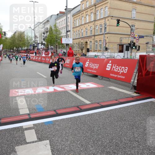25.04.2026 - Das Zehntel Strokosch-Dieckow http://msf.ph/oto/9624413 25.04.2026 10:54:42 Ziel 5030, 5173, 5424, 5558, 5564, 5683, 5795, 6060, 6106, 6213, 7191, 7194, 7233, 7253, 7387, 7697 meine-sportfotos.de