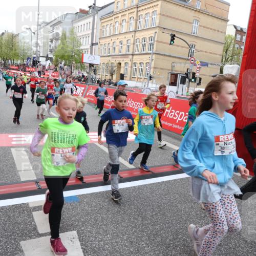 25.04.2026 - Das Zehntel Strokosch-Dieckow http://msf.ph/oto/9624418 25.04.2026 10:59:41 Ziel 5015, 5311, 5316, 5323, 5347, 5629, 5668, 5676, 5824, 5933, 6105, 6114, 6304, 6308, 6369, 6467, 6746, 6759, 7055, 7080, 7232, 7297, 7467, 7597, 7636, 7666, 7866, 10162 meine-sportfotos.de