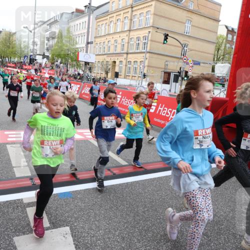 25.04.2026 - Das Zehntel Strokosch-Dieckow http://msf.ph/oto/9624430 25.04.2026 10:59:41 Ziel 5015, 5311, 5316, 5323, 5347, 5629, 5668, 5676, 5824, 5933, 6105, 6114, 6304, 6308, 6369, 6467, 6746, 6759, 7055, 7080, 7232, 7297, 7467, 7597, 7636, 7666, 7866, 10162 meine-sportfotos.de