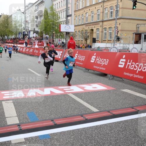 25.04.2026 - Das Zehntel Strokosch-Dieckow http://msf.ph/oto/9624436 25.04.2026 10:54:41 Ziel 5030, 5173, 5424, 5558, 5564, 5683, 5795, 6060, 6106, 6213, 7191, 7194, 7233, 7243, 7253, 7387, 7697 meine-sportfotos.de