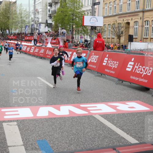 25.04.2026 - Das Zehntel Strokosch-Dieckow http://msf.ph/oto/9624487 25.04.2026 10:54:41 Ziel 5030, 5173, 5424, 5558, 5564, 5683, 5795, 6060, 6106, 6213, 7191, 7194, 7233, 7243, 7253, 7387, 7697 meine-sportfotos.de