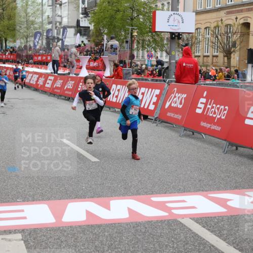 25.04.2026 - Das Zehntel Strokosch-Dieckow http://msf.ph/oto/9624507 25.04.2026 10:54:41 Ziel 5030, 5173, 5424, 5558, 5564, 5683, 5795, 6060, 6106, 6213, 7191, 7194, 7233, 7243, 7253, 7387, 7697 meine-sportfotos.de