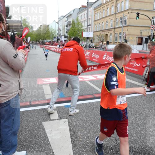 25.04.2026 - Das Zehntel Strokosch-Dieckow http://msf.ph/oto/9624517 25.04.2026 10:48:01 Ziel 7159, 7412, 7612, 7742, 7961 meine-sportfotos.de