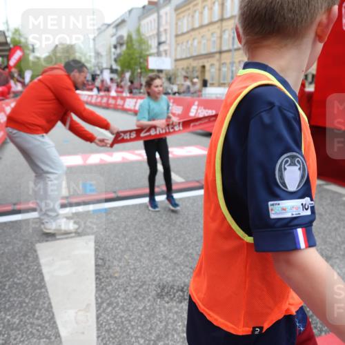 25.04.2026 - Das Zehntel Strokosch-Dieckow http://msf.ph/oto/9624556 25.04.2026 10:48:02 Ziel 7159, 7412, 7612, 7709, 7742, 7961 meine-sportfotos.de