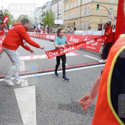 25.04.2026 - Das Zehntel Strokosch-Dieckow http://msf.ph/oto/9624561 25.04.2026 10:48:02 Ziel 7159, 7412, 7612, 7709, 7742, 7961 meine-sportfotos.de