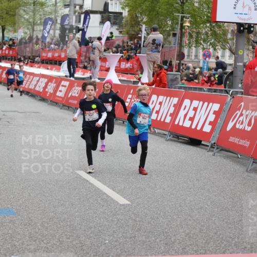 25.04.2026 - Das Zehntel Strokosch-Dieckow http://msf.ph/oto/9624563 25.04.2026 10:54:40 Ziel 5030, 5173, 5424, 5558, 5564, 5683, 5795, 6060, 6106, 6213, 6231, 6926, 7191, 7194, 7233, 7243, 7387, 7697 meine-sportfotos.de