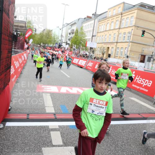25.04.2026 - Das Zehntel Strokosch-Dieckow http://msf.ph/oto/9624564 25.04.2026 10:59:37 Ziel 5015, 5073, 5266, 5315, 5320, 5485, 5496, 5629, 5666, 5676, 5824, 6105, 6114, 6304, 6308, 6370, 6377, 6400, 6471, 6478, 6484, 6932, 6961, 7055, 7232, 7297, 7647, 7887, 7901, 10162 meine-sportfotos.de