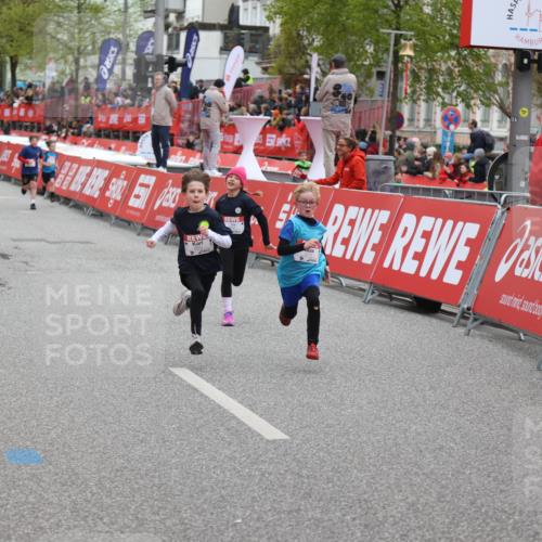 25.04.2026 - Das Zehntel Strokosch-Dieckow http://msf.ph/oto/9624574 25.04.2026 10:54:40 Ziel 5030, 5173, 5424, 5558, 5564, 5683, 5795, 6060, 6106, 6213, 6231, 6926, 7191, 7194, 7233, 7243, 7387, 7697 meine-sportfotos.de