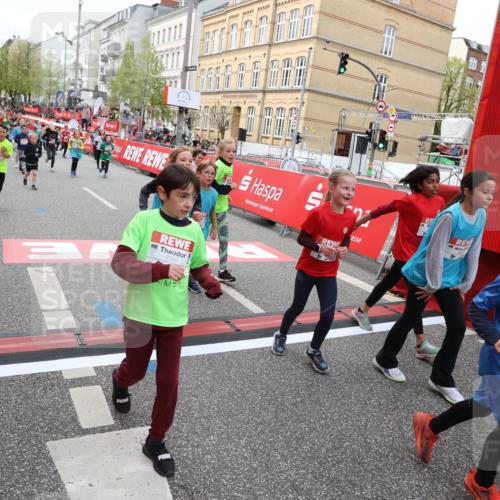 25.04.2026 - Das Zehntel Strokosch-Dieckow http://msf.ph/oto/9624588 25.04.2026 10:59:37 Ziel 5015, 5073, 5266, 5315, 5320, 5485, 5496, 5629, 5666, 5676, 5824, 6105, 6114, 6304, 6308, 6370, 6377, 6400, 6471, 6478, 6484, 6932, 6961, 7055, 7232, 7297, 7647, 7887, 7901, 10162 meine-sportfotos.de