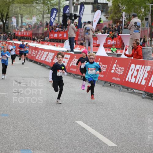 25.04.2026 - Das Zehntel Strokosch-Dieckow http://msf.ph/oto/9624591 25.04.2026 10:54:40 Ziel 5030, 5173, 5424, 5558, 5564, 5683, 5795, 6060, 6106, 6213, 6231, 6926, 7191, 7194, 7233, 7243, 7387, 7697 meine-sportfotos.de