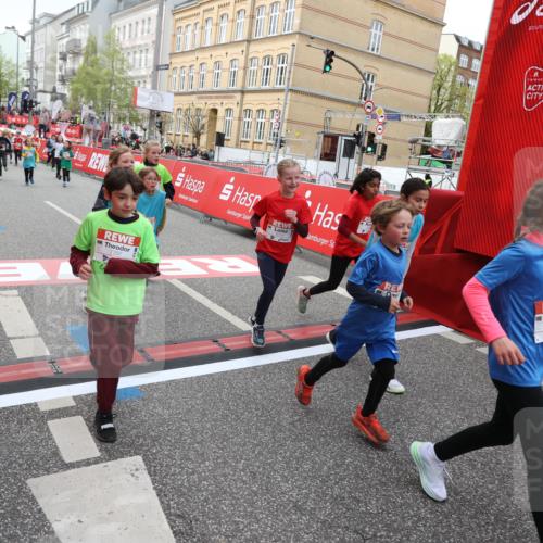 25.04.2026 - Das Zehntel Strokosch-Dieckow http://msf.ph/oto/9624645 25.04.2026 10:59:36 Ziel 5015, 5073, 5266, 5315, 5320, 5485, 5496, 5629, 5666, 5676, 5824, 6105, 6114, 6298, 6304, 6308, 6370, 6377, 6400, 6471, 6478, 6484, 6727, 6932, 6961, 7055, 7297, 7647, 7653, 7659, 7790, 7887, 7901, 10162 meine-sportfotos.de