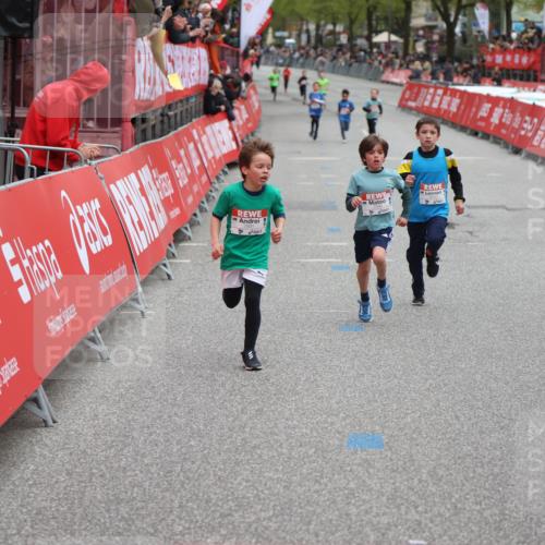 25.04.2026 - Das Zehntel Strokosch-Dieckow http://msf.ph/oto/9624648 25.04.2026 10:48:11 Ziel 6062, 6956, 7891 meine-sportfotos.de