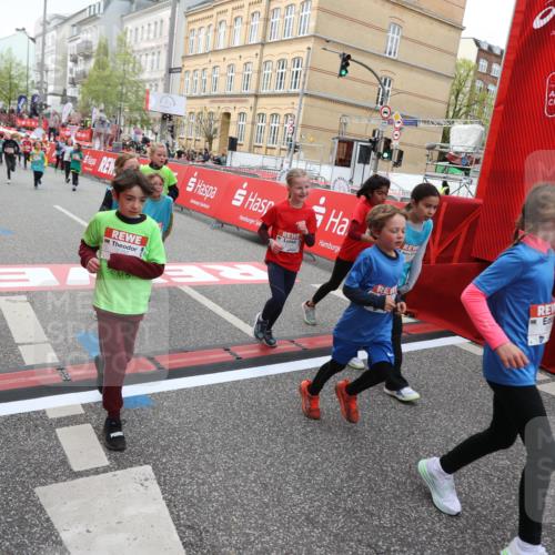 25.04.2026 - Das Zehntel Strokosch-Dieckow http://msf.ph/oto/9624659 25.04.2026 10:59:36 Ziel 5015, 5073, 5266, 5315, 5320, 5485, 5496, 5629, 5666, 5676, 5824, 6105, 6114, 6298, 6304, 6308, 6370, 6377, 6400, 6471, 6478, 6484, 6727, 6932, 6961, 7055, 7297, 7647, 7653, 7659, 7790, 7887, 7901, 10162 meine-sportfotos.de