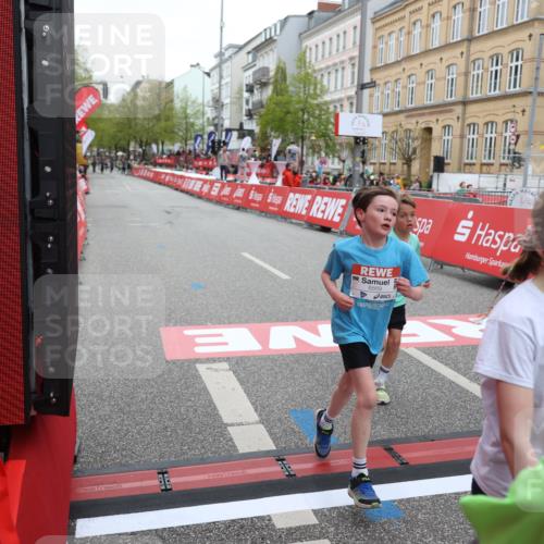 25.04.2026 - Das Zehntel Strokosch-Dieckow http://msf.ph/oto/9624679 25.04.2026 10:53:03 Ziel 5009, 5176, 5241, 5569, 6009, 6153, 6766, 6869, 7110, 7142, 7162, 7305, 7628, 7749 meine-sportfotos.de