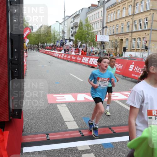 25.04.2026 - Das Zehntel Strokosch-Dieckow http://msf.ph/oto/9624690 25.04.2026 10:53:03 Ziel 5009, 5176, 5241, 5569, 6009, 6153, 6766, 6869, 7110, 7142, 7162, 7305, 7628, 7749 meine-sportfotos.de