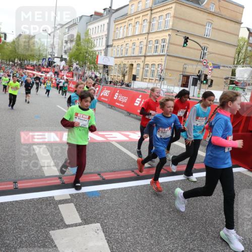 25.04.2026 - Das Zehntel Strokosch-Dieckow http://msf.ph/oto/9624693 25.04.2026 10:59:36 Ziel 5015, 5073, 5266, 5315, 5320, 5485, 5496, 5629, 5666, 5676, 5824, 6105, 6114, 6298, 6304, 6308, 6370, 6377, 6400, 6471, 6478, 6484, 6727, 6932, 6961, 7055, 7297, 7647, 7653, 7659, 7790, 7887, 7901, 10162 meine-sportfotos.de