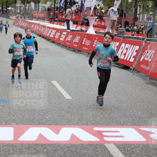 25.04.2026 - Das Zehntel Strokosch-Dieckow http://msf.ph/oto/9624695 25.04.2026 10:48:12 Ziel 6062, 6103, 6956, 7891 meine-sportfotos.de