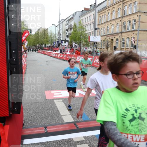 25.04.2026 - Das Zehntel Strokosch-Dieckow http://msf.ph/oto/9624723 25.04.2026 10:53:02 Ziel 5009, 5176, 5241, 5569, 6009, 6766, 6869, 7110, 7142, 7162, 7305, 7628, 7749 meine-sportfotos.de