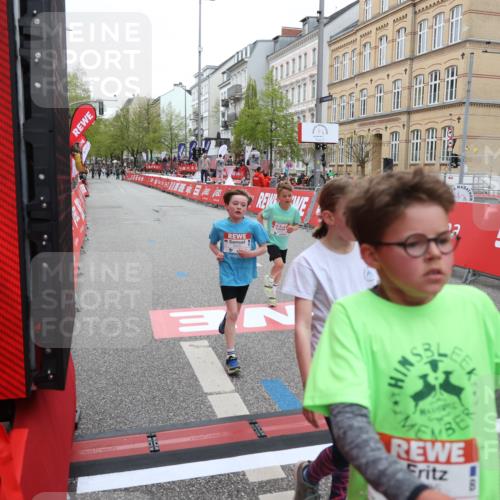 25.04.2026 - Das Zehntel Strokosch-Dieckow http://msf.ph/oto/9624734 25.04.2026 10:53:02 Ziel 5009, 5176, 5241, 5569, 6009, 6766, 6869, 7110, 7142, 7162, 7305, 7628, 7749 meine-sportfotos.de