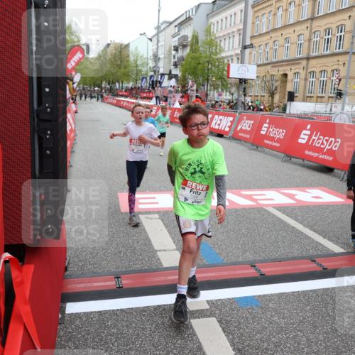 25.04.2026 - Das Zehntel Strokosch-Dieckow http://msf.ph/oto/9624756 25.04.2026 10:53:00 Ziel 5009, 5176, 5241, 5569, 6009, 6087, 6752, 6766, 6869, 7110, 7142, 7162, 7305, 7628, 7675, 7749 meine-sportfotos.de