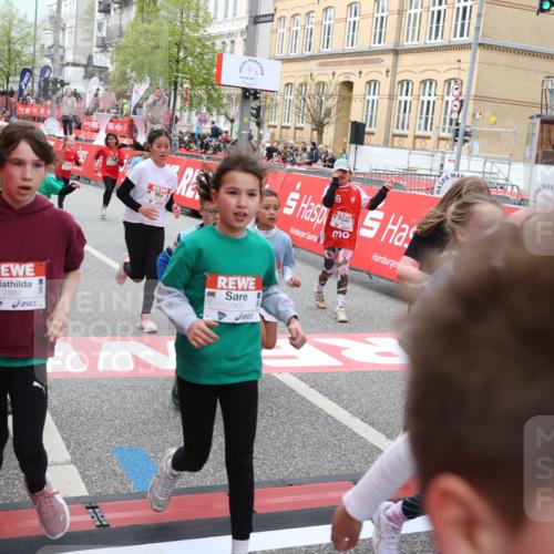 25.04.2026 - Das Zehntel Strokosch-Dieckow http://msf.ph/oto/9624832 25.04.2026 10:59:32 Ziel 5068, 5073, 5137, 5266, 5315, 5320, 5485, 5496, 5648, 5666, 6191, 6298, 6370, 6377, 6400, 6471, 6478, 6484, 6647, 6727, 6730, 6878, 6902, 6932, 6961, 7532, 7595, 7647, 7653, 7659, 7790, 7887, 7901 meine-sportfotos.de