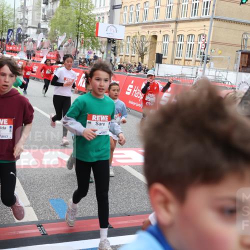 25.04.2026 - Das Zehntel Strokosch-Dieckow http://msf.ph/oto/9624845 25.04.2026 10:59:32 Ziel 5068, 5073, 5137, 5266, 5315, 5320, 5485, 5496, 5648, 5666, 6191, 6298, 6370, 6377, 6400, 6471, 6478, 6484, 6647, 6727, 6730, 6878, 6902, 6932, 6961, 7532, 7595, 7647, 7653, 7659, 7790, 7887, 7901 meine-sportfotos.de