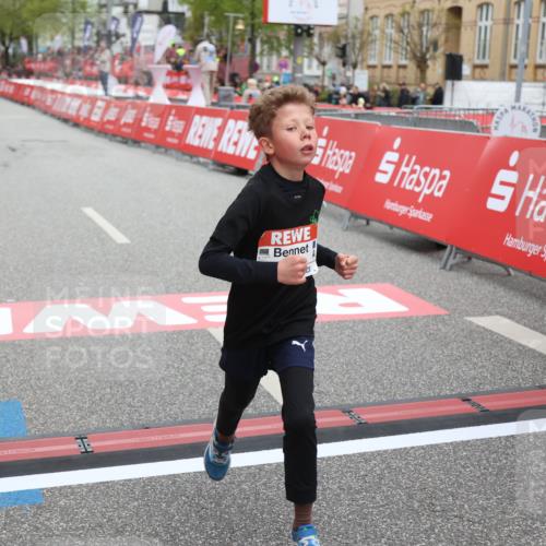 25.04.2026 - Das Zehntel Strokosch-Dieckow http://msf.ph/oto/9624938 25.04.2026 10:48:28 Ziel 5295, 5508, 6324, 6329, 7539 meine-sportfotos.de