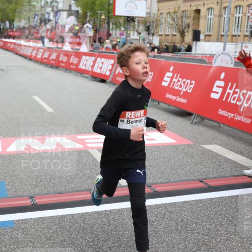 25.04.2026 - Das Zehntel Strokosch-Dieckow http://msf.ph/oto/9624947 25.04.2026 10:48:28 Ziel 5295, 5508, 6324, 6329, 7539 meine-sportfotos.de