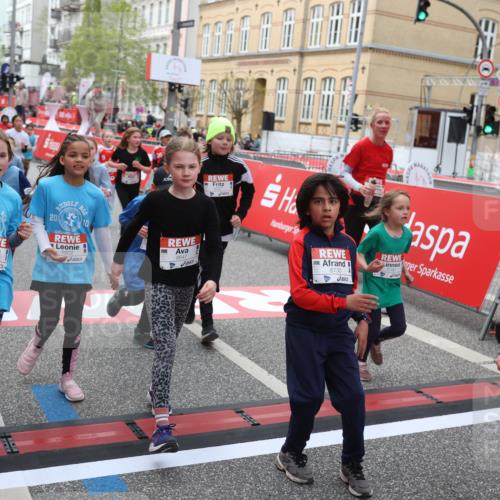 25.04.2026 - Das Zehntel Strokosch-Dieckow http://msf.ph/oto/9624979 25.04.2026 10:59:30 Ziel 5068, 5137, 5266, 5375, 5407, 5485, 5496, 5648, 5814, 6191, 6298, 6370, 6377, 6388, 6400, 6489, 6647, 6727, 6730, 6878, 6902, 6932, 7196, 7532, 7595, 7647, 7653, 7659, 7760, 7790, 7887, 7901, 8071 meine-sportfotos.de