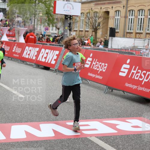 25.04.2026 - Das Zehntel Strokosch-Dieckow http://msf.ph/oto/9624987 25.04.2026 10:52:57 Ziel 5176, 6087, 6142, 6352, 6752, 7110, 7142, 7305, 7436, 7628, 7675, 8042 meine-sportfotos.de