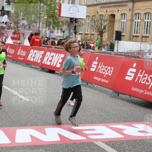 25.04.2026 - Das Zehntel Strokosch-Dieckow http://msf.ph/oto/9625000 25.04.2026 10:52:56 Ziel 5176, 6087, 6142, 6352, 6752, 7110, 7142, 7436, 7628, 7675, 8042 meine-sportfotos.de