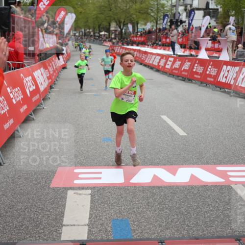 25.04.2026 - Das Zehntel Strokosch-Dieckow http://msf.ph/oto/9625003 25.04.2026 10:48:30 Ziel 5295, 5508 meine-sportfotos.de