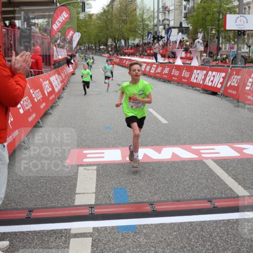 25.04.2026 - Das Zehntel Strokosch-Dieckow http://msf.ph/oto/9625042 25.04.2026 10:48:30 Ziel 5295, 5508 meine-sportfotos.de