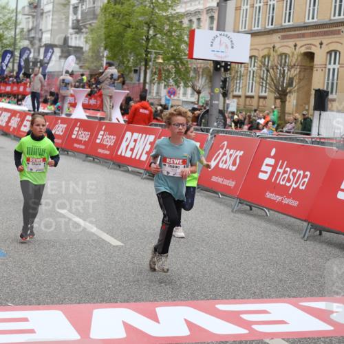25.04.2026 - Das Zehntel Strokosch-Dieckow http://msf.ph/oto/9625055 25.04.2026 10:52:56 Ziel 5176, 6087, 6142, 6352, 6752, 7110, 7142, 7436, 7628, 7675, 8042 meine-sportfotos.de