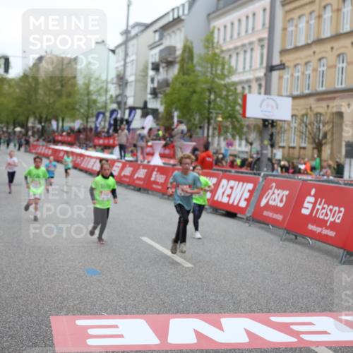 25.04.2026 - Das Zehntel Strokosch-Dieckow http://msf.ph/oto/9625063 25.04.2026 10:52:55 Ziel 5176, 6087, 6142, 6352, 6752, 7436, 7628, 7675, 8042 meine-sportfotos.de