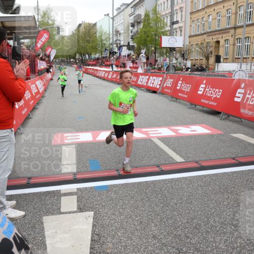 25.04.2026 - Das Zehntel Strokosch-Dieckow http://msf.ph/oto/9625066 25.04.2026 10:48:30 Ziel 5295, 5508 meine-sportfotos.de