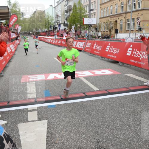 25.04.2026 - Das Zehntel Strokosch-Dieckow http://msf.ph/oto/9625088 25.04.2026 10:48:31 Ziel 5295, 5508, 7122 meine-sportfotos.de